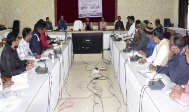 कर्तव्यों का निर्वहन पूर्ण जवाबदेही के साथ करें सेक्टर अधिकारी : कलेक्टर