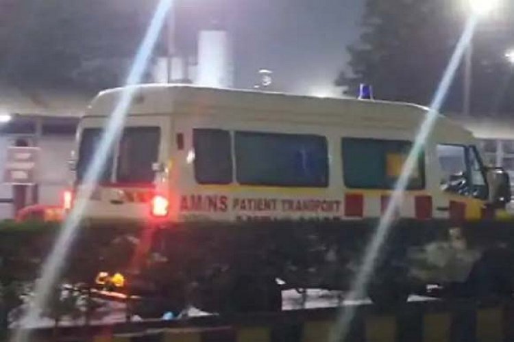 हजीरा की कंपनी में आग से 4 कर्मचारियों की मौत, यूनिट दोबारा शुरू करते समय लिफ्ट में फंस गए थे 4 कर्मचारी