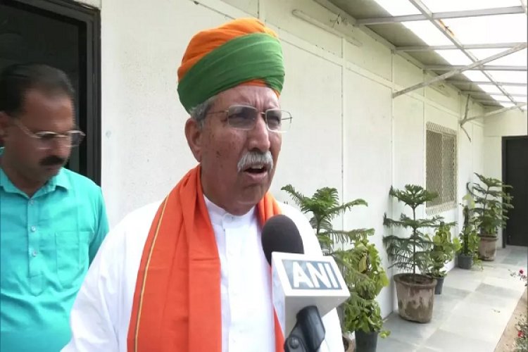 केंद्रीय मंत्री मेघवाल का विपक्ष पर बड़ा हमला, कहा- हर सत्र में बाहर से आए मुद्दे पर संसद बाधित करती है कांग्रेस