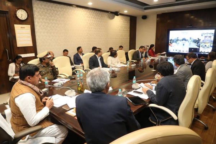 3 अधिकारी-कर्मचारी निलंबित, एक की सेवा समाप्त, 2 की रूकी वेतन वृद्धि