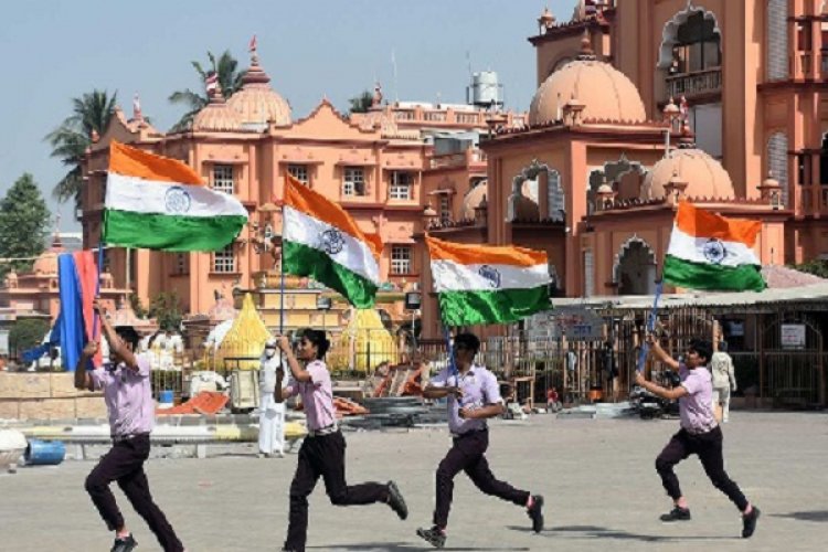 जनतंत्र जनसेवा की आदर्श व्यवस्था है