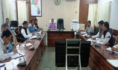 रिटर्रिंग अधिकारी जिला पंचायत ने ली सेक्टर अधिकारियों की बैठक