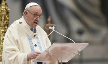 पोप फ्रांसिस की हालत बेहद गंभीर, डॉक्टर बोले 'स्थिति खतरे से बाहर नहीं