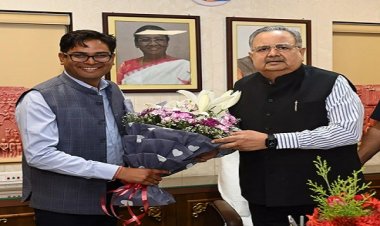 विधानसभा में रमन सिंह से मिले ओपी चौधरी