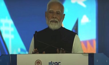 पीएम मोदी ग्लोबल इन्वेस्टर्स समिट में बोले- 'एमपी में निवेश का यही सही समय’, 18 नीतियों का किया लोकार्पण
