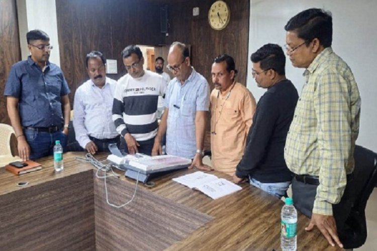 ईव्हीएम से मत डालने मिडिया प्रतिनिधियों का कार्यशाला आयोजित