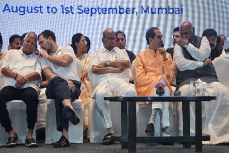 आखिर तीसरे मोर्चे के सियासी तीरंदाजों का राजनीतिक भविष्य अब क्या होगा?