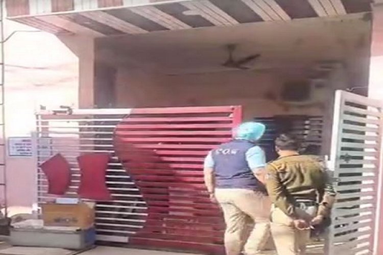 मंडला में दैनिक वेतनभोगी, प्राइवेट बैंक का मालिक है, जबलपुर EOW टीम की दबिश, 37 लाख रुपए गबन के मामले में जमानत पर है