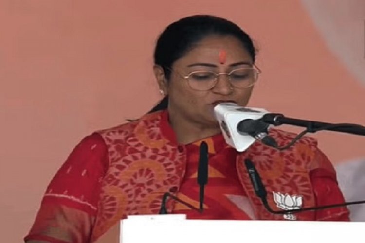 रेखा गुप्ता बनीं दिल्ली की नई सीएम, 6 मंत्रियों ने भी ली शपथ...