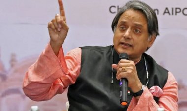 कांग्रेस सांसद शशि थरूर केरल के औद्योगिक विकास पर अपने रुख से पीछे हटे