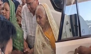 मेकाहारा में मुख्यमंत्री साय की मां ने रुटिन चेकअप कराई