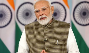 देश में धूमधाम से मनाया जा रहा ईद का त्यौहार, पीएम मोदी ने दी बधाई