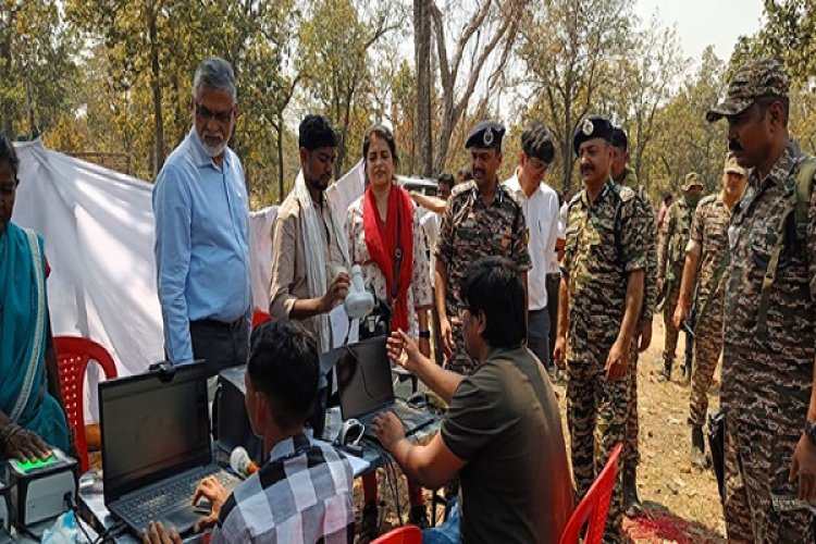 नवीन सुरक्षा, साप्ताहिक बाजार, स्वास्थ्य एवं आधार शिविर का निरीक्षण