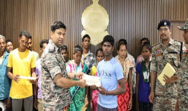 नई आत्मसमर्पण नीति: हथियार छोड़ने पर नक्सलियों को लाखों की प्रोत्साहन राशि