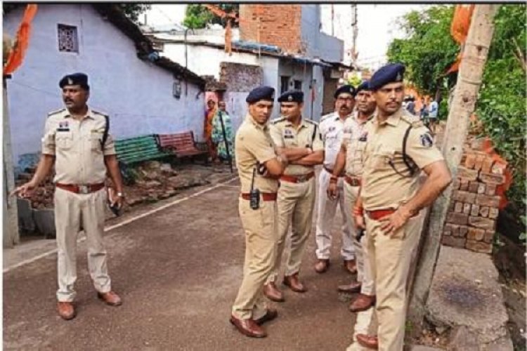 पाकिस्तानी नागरिकों की पहचान करने पुलिस ने की भिलाई-दुर्ग के बस्तियों में छापामारी