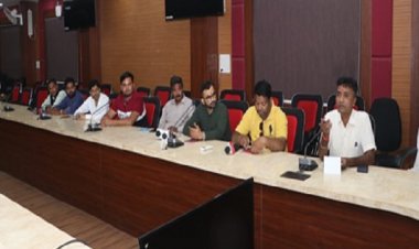 कलेक्टर ने सुशासन तिहार 2025 के संबंध में ली पत्रकार-वार्ता