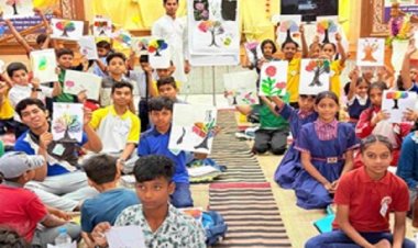 छोटे बच्चे इन्टरनेट का उपयोग सावधानी से और बड़ों की देखरेख में करें...