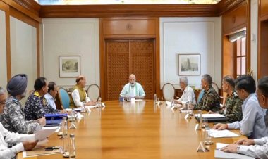 DGMO वार्ता से पहले पीएम मोदी की अहम बैठक जारी, रक्षा मंत्री, NSA डोभाल, CDS और तीनों सेना के प्रमुख मौजूद