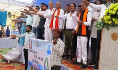 समाधान शिविर में दिलाई गई जल शपथ : ग्रामीणों को जल संरक्षण व पौधारोपण के लिए किया गया प्रेरित