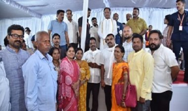 मुख्यमंत्री ने कोंडागांव में सामाजिक संगठनों के प्रतिनिधिमंडल से मुलाकात की