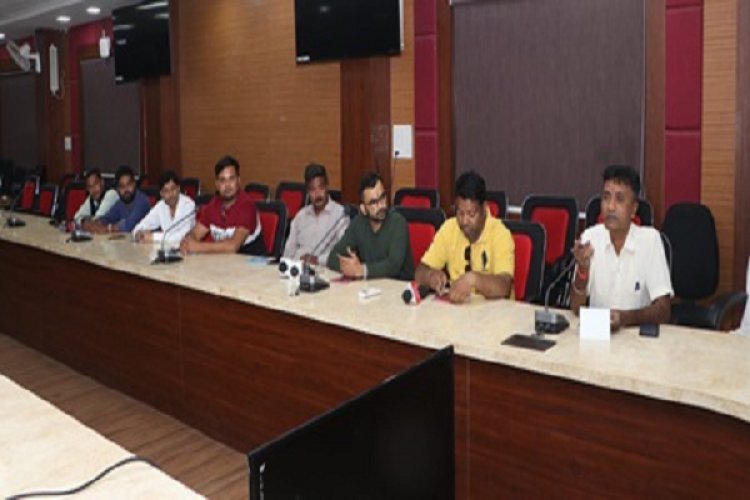 कलेक्टर ने सुशासन तिहार 2025 के संबंध में ली पत्रकार-वार्ता