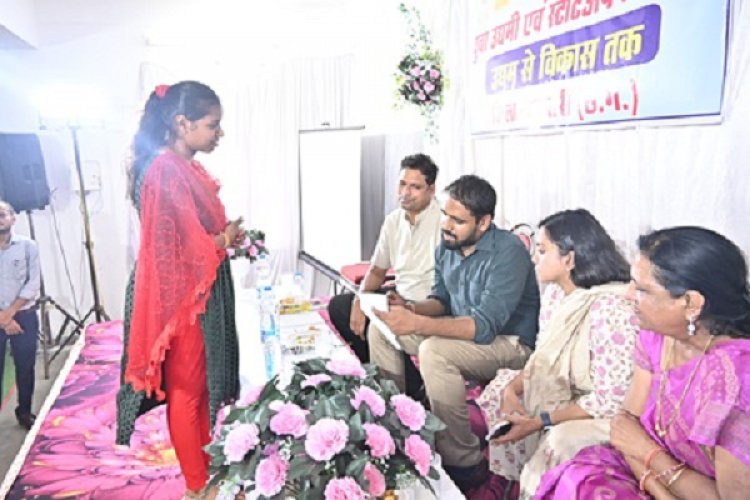 उद्यम से विकास श्रृंखला का दूसरा स्टार्टअप शिविर मगरलोड में सम्पन्न