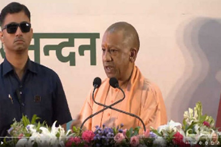 पर्यावरण संरक्षण में समाज भी निभाए भूमिका: योगी