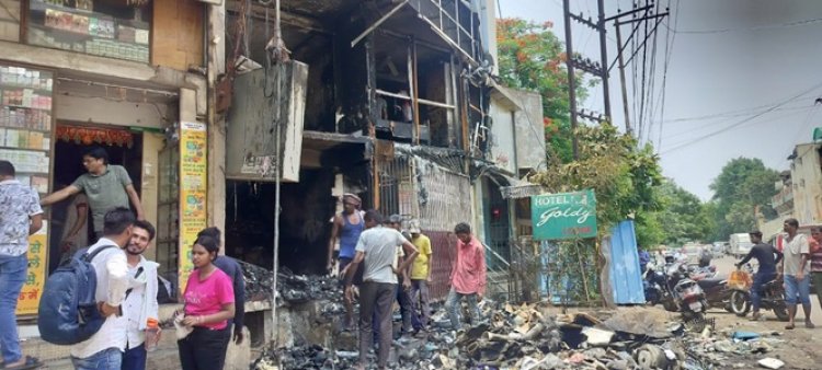 मेडिकल-काम्प्लेक्स में लगी आग, दुकान खाख