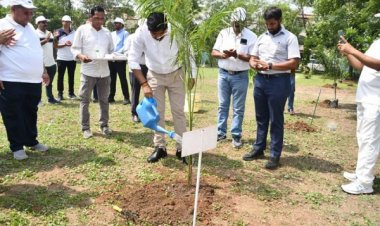 विश्व पर्यावरण दिवस पर मंडल रेल प्रबंधक ने किया पौधरोपण