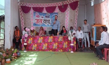 कलेक्टर नीर और नारी कलश जल यात्रा कार्यक्रम में हुए शामिल