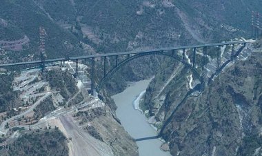 पीएम मोदी ने किया चिनाब रेलवे ब्रिज का उद्घाटन, अब कश्मीर से कन्याकुमारी तक सीधे चलेगी ट्रेन