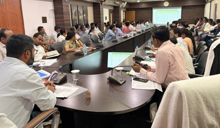 कलेक्टर ने मानसून के दौरान बाढ़ से बचाव-राहत की तैयारी के दिए निर्देश