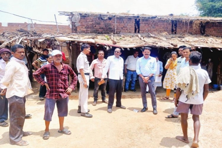 एसडीएम ने किया कमार डेरा का निरीक्षण