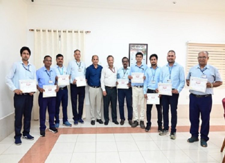 संरक्षा के 9 सजग प्रहरी संरक्षा पुरस्कार से सम्मानित