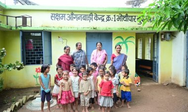 आंगनबाड़ी केंद्र नन्हे बच्चों के लिए प्ले स्कूल की तरह