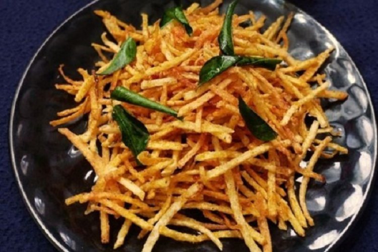 चाय के साथ खाएं कुरकुरी लौकी भुजिया स्वाद ऐसा कि भूल जाएं आलू भुजिया