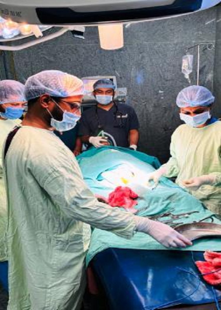 सिम्स में सोनोग्राफी की मदद से निकाले गए लोहे के चार तार, 10 वर्षीय बालक के पैर दर्द से मिली राहत