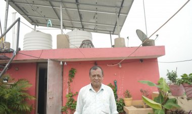 छत पर सजे सूरज के घर से चमका जीवन: बचत की खुशी, पर्यावरण की रोशनी’