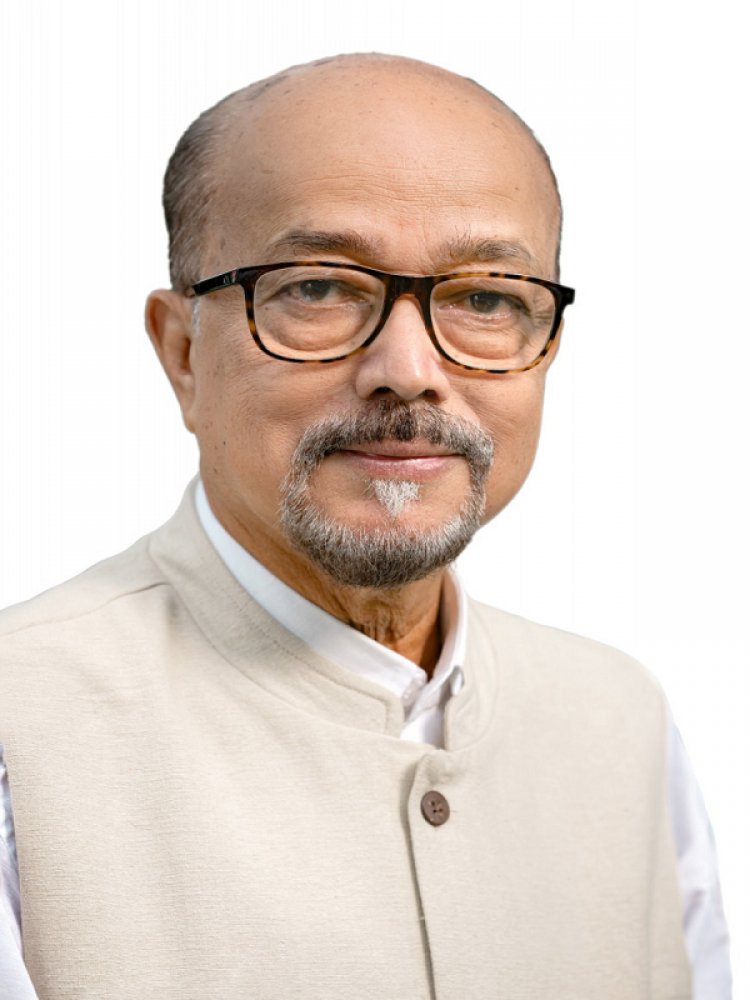 राज्यपाल श्री डेका ने वनवासी विकास समिति को दी एम्बुलेंस के लिए आर्थिक सहायता