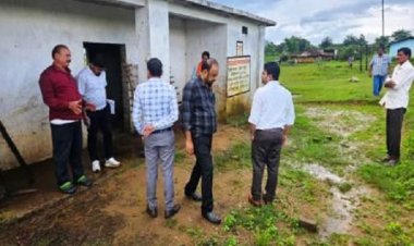 सीईओ ने निर्माणाधीन बहुउद्देशीय केंद्र का किया निरीक्षण