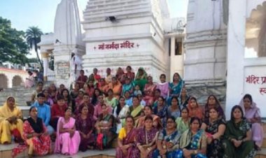 दिशा दर्शन भ्रमण कार्यक्रम के तहत महिला समूहों को भेजा गया डिंडोरी-अमरकंटक