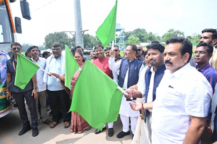 रायपुर : जशपुर में कृषि क्रांति लाने मुख्यमंत्री ने किसान कॉल सेंटर का किया शुभारम्भ