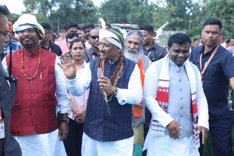 मुख्यमंत्री का नरहरपुर आगमन पर किया गया आत्मीय स्वागत