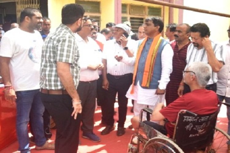 विधायक राजू सिन्हा ने दिव्यांगजन व वरिष्ठजन चिन्हांकन शिविर का किया शुभारम्भ