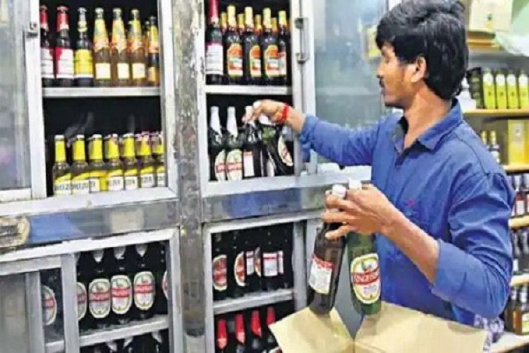 दिल्ली में शराब बिक्री से बढ़ी सरकार की आमदनी, 6 महीनों में 12% से ज्यादा की बढ़ोतरी