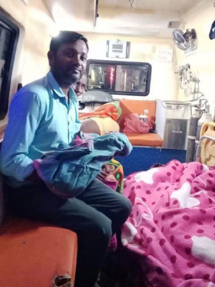 रायपुर : एम्बुलेंस बनी जन्मस्थली : 108 संजीवनी एक्सप्रेस में गूंजी किलकारी, मां-बेटी दोनों स्वस्थ