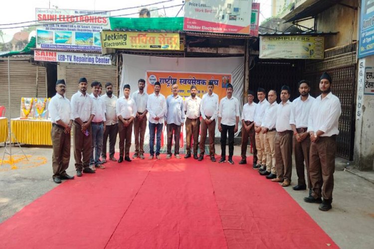 आरएसएस ने माधव नगर जोरापारा बस्ती में मनाया विजयदशमी उत्सव