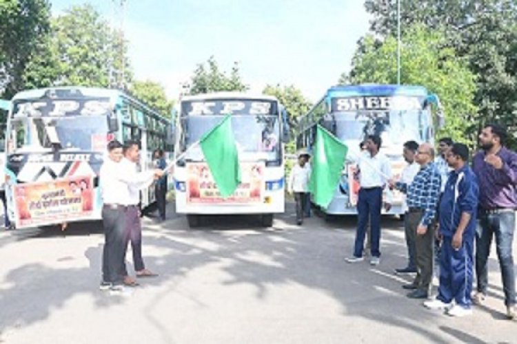 मुख्यमंत्री तीर्थ दर्शन योजना के तहत गरियाबंद जिले से 192 श्रद्धालुओं का दल रवाना