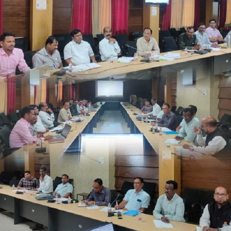 कलेक्टर भगवान सिंह उइके के मार्गदर्शन में जिला स्तर पर मास्टर ट्रेनर्स को दी गई प्रशिक्षण