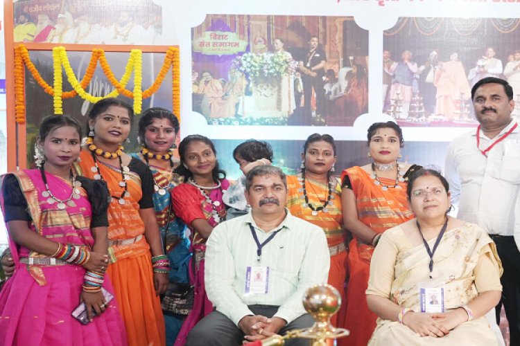 रायपुर : छत्तीसगढ़ के रजत जयंती राज्योत्सव में पर्यटन, संस्कृति एवं धर्मस्व विभाग का स्टॉल बना आकर्षण का केन्द्र, उमड़ी दर्शकों की भीड़